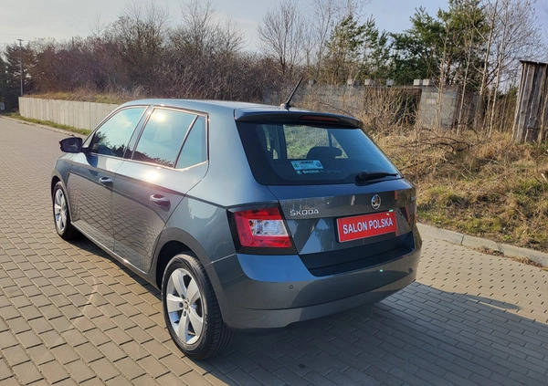 Skoda Fabia cena 34900 przebieg: 156874, rok produkcji 2016 z Warszawa małe 407